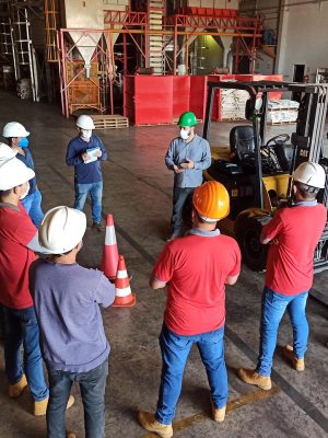 forklift freight elevator, forklift, montacargas, capacitación, factory, equipment, construction, industrial, weight, load, hydraulic, elevator, freight, logistics, transportation, vehicle, safety, forklift, forklift, forklift, forklift, forklift